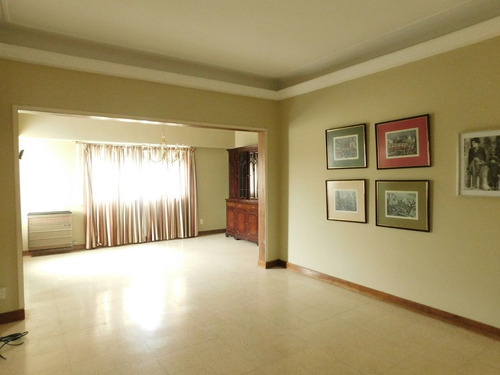 Venta De Casa En Planta Alta En Chascomus