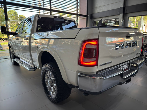 RAM Ram 2500 6.7 Laramie Cab. Dupla 4x4 Aut. 4p