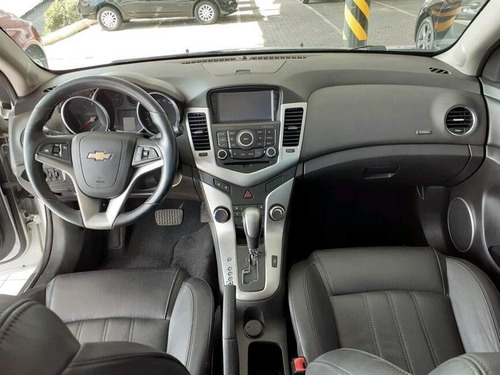 Imagem 5 de 13 de Cruze 1.8 Lt 16v Flex 4p Automático