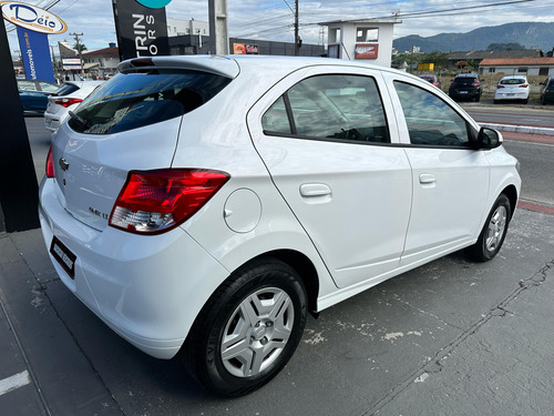 Chevrolet Onix 1.0
