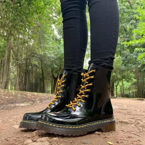 Borcegos De Mujer Charol Negros 22.990