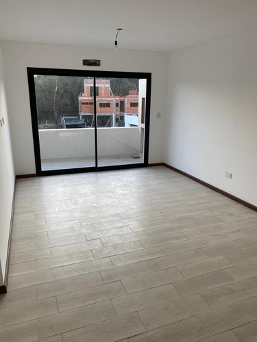 Imagen 8 de 12 de Departamento 2 Ambientes Con Balcon En Sotavento Canning