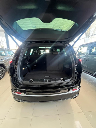 Jeep Commander Overland 2.0 T 272hp 4x4