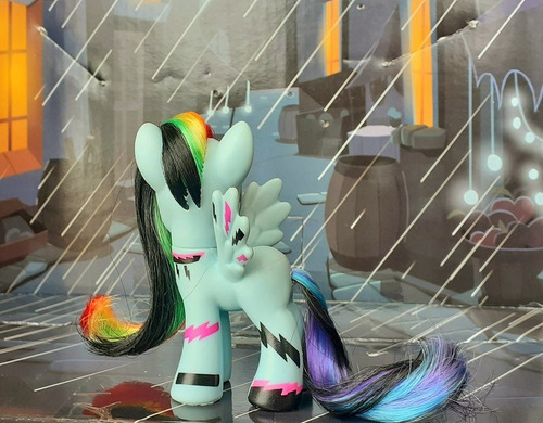 My Little Pony - Rainbow Dash - Ponymania - Rara- Toys R Us (Usado)