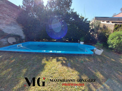 Casa En Venta, 5 Ambientes - El Trébol