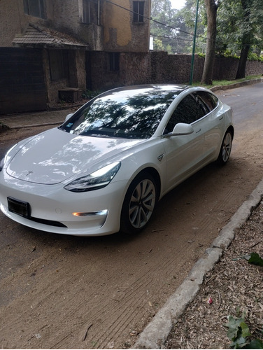 Tesla Model 3  Gran Autonomia