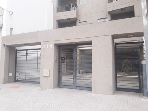 Imagen 2 de 14 de Semipiso En Venta En Lanus Oeste