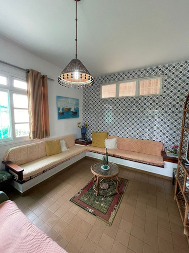 Linda Casa Estilo Chácara Na Beira Do Mar No Centro De Itanhaém Esquina Avenida Principal Da Cidade Comercial E Residencial