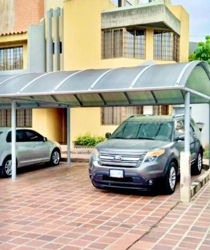 Mundo Inn Vende Casa Ubicada En Urbanizacion El Parque, En Conjunto Privado