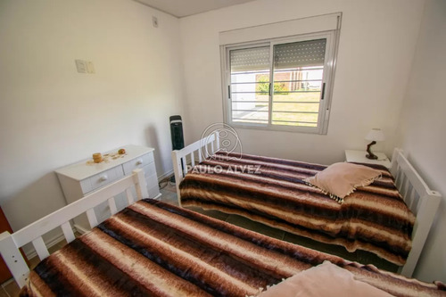 Ideal Para Disfrutar Las Vacaciones, Zona Tranquila, A Minutos Del Centro Del Balneario Y A Metros Del Mar
