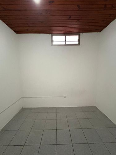 Alquiler De Casa Muy Segura A Pasos De Todos Los Servicios