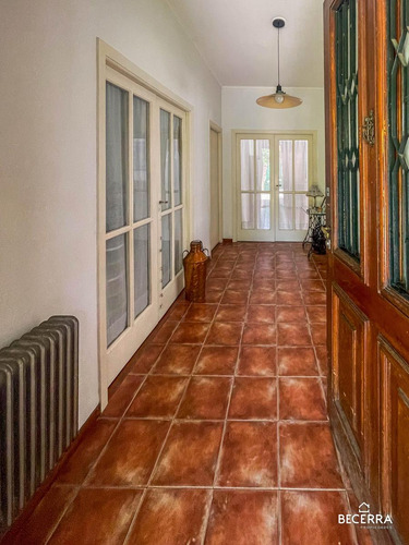 Chalet En Venta En Barrio Inglés - Hurlingham