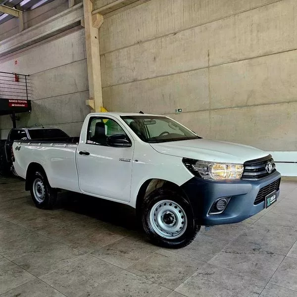 Toyota Hilux Cabine Simples Tm4fd