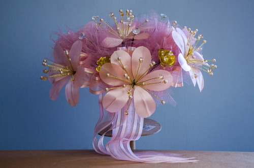 Imagen 4 de 4 de Ramo Bouquet Artificial Novia Quinceañera Vanessa Hadas