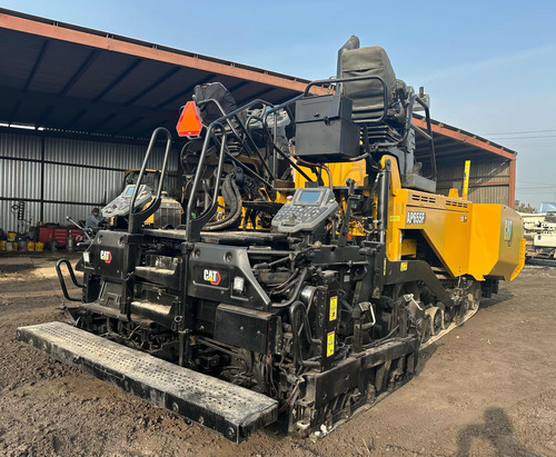 Pavimentadora Caterpillar Ap655f