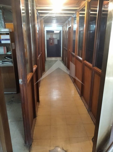 Imagen 7 de 10 de Local Tipo Galpon En Venta Calle Sucre Barcelona 04143808783
