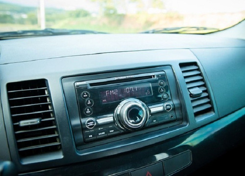 Imagem 7 de 8 de Mitsubishi Lancer