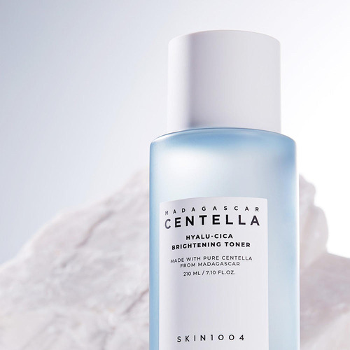Skin1004 Madagascar Centella Hyalu-cica Brightening Toner (t
