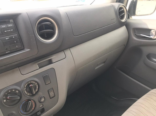 Imagen 10 de 15 de Nissan Nv350 Urvan T/m Modelo 2018