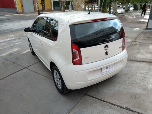 Volkswagen Up Move 2015