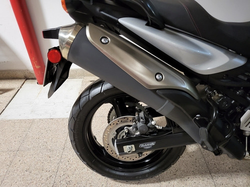 Imagen 6 de 20 de V-strom 650 V -strom U$s 14.500.- Recibo Inferior- Tuamoto