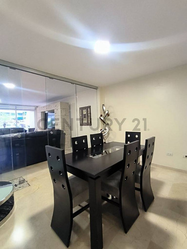 En Alquiler Tonwhouse En El Conjunto Residencial Esturion Lecheria