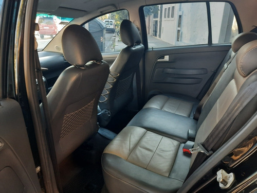 Imagen 9 de 14 de Volkswagen Crossfox Higline