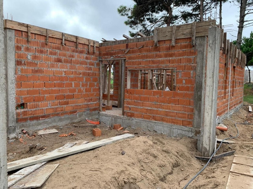 Imagen 15 de 21 de Casa En Venta Pinamar -positive House 4 - Permuta Parcial Y Financiacion