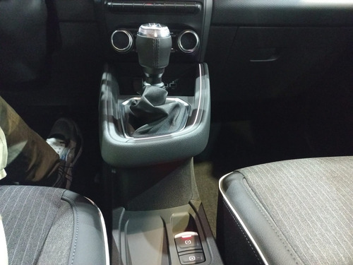 Imagen 17 de 25 de Renault Clio Intens 1.0 Tce