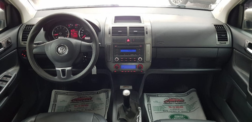 Vw Polo Sedan 1.6 Comfort Prata 2013 Flex
