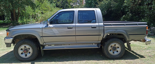 Toyota Hilux Sr5 4x4 D/c (1999) V. Full
