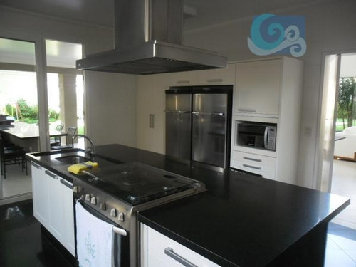 Imagem 8 de 30 de Casa À Venda No Condomínio Jardim Acapulco - Guarujá - Ca1133