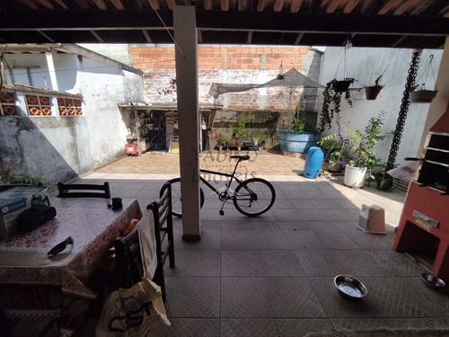 Imagem 13 de 15 de Casa Térrea No Centro De Bertioga, Com Amplo Quintal. - V841