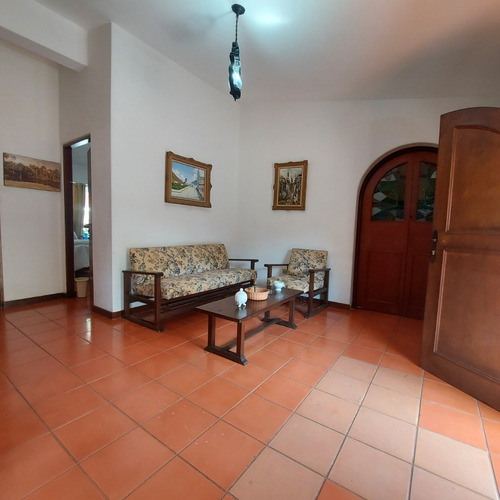 Imagen 12 de 17 de Venta De Casa En Prados Del Este