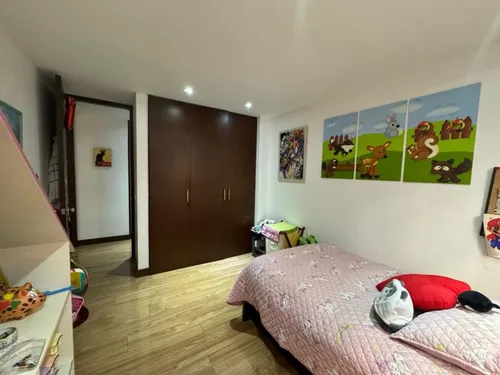Apartamento En Venta En San Patricio. Cod V13601