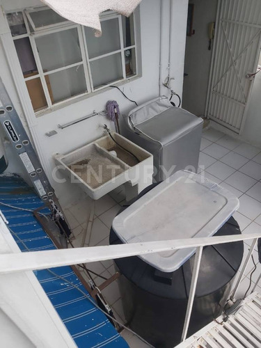Venta De Local (maquila), Col. Jardines Alcalde, Guadalajara, Jalisco.