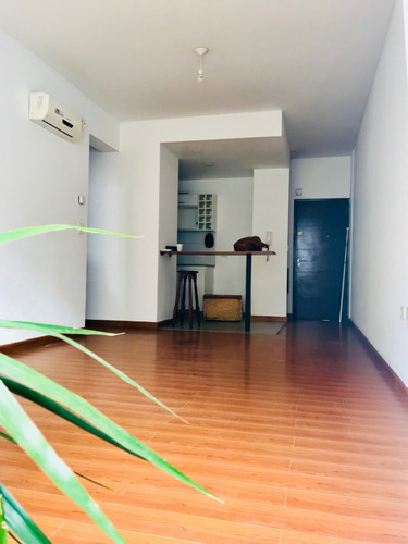 Imagen 6 de 14 de Venta!! Excelente Depto 1 Dorm Con Patio 45 E 15 Y 16 .-