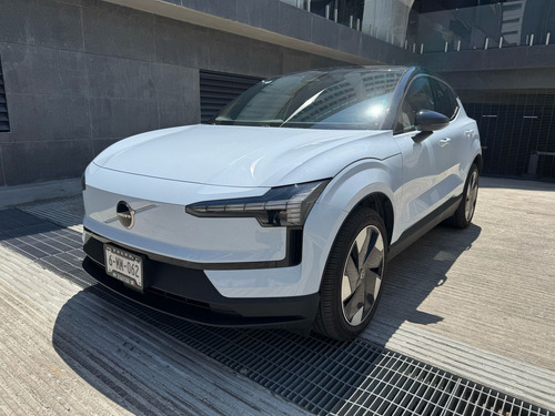 Volvo Ex30 2025
