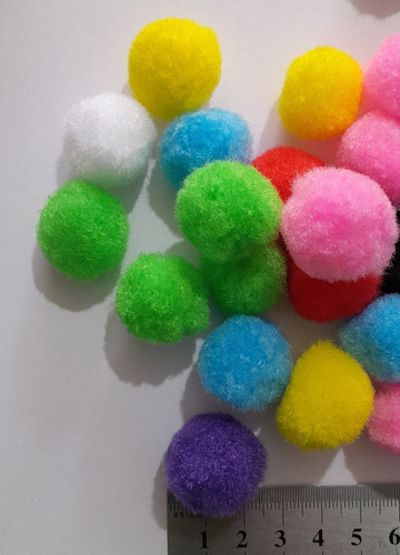 Pompones Colores Surtidos 2,5 Cm Souvenirs Candy Bar X 100 