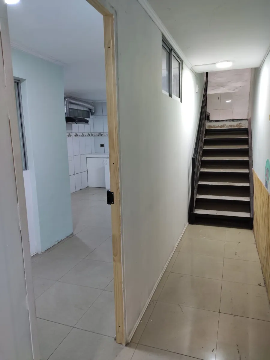 Imagen 2 de 19 de Casa Para Inversión 3 Pisos Con 3 Deptos. La Pampa, A. H.