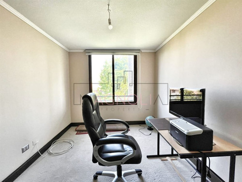 Departamento En Venta De 4 Dorm. En Las Condes