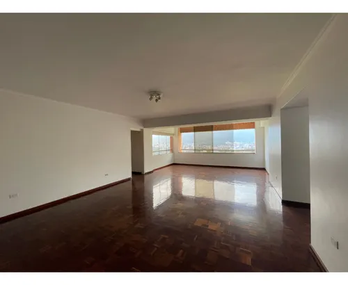 Apartamento En Venta En Lomas De Santa Rosa De Lima Con Vista Al Ávila