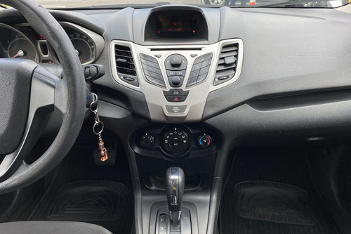 Ford Fiesta 1.6 Sportback Automática