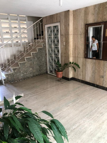 Imagen 4 de 15 de Apartamento Ubicado En El Marqués.