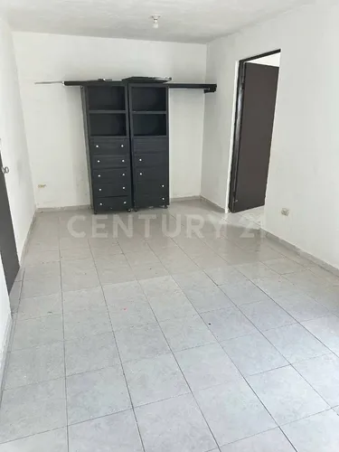 Casa En Venta En Col. Hacienda Los Cantu En Escobedo