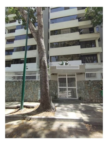 Apartamento En Venta Terrazas Del Avila 155m2/4h/3b/2pe/1m (a.r)