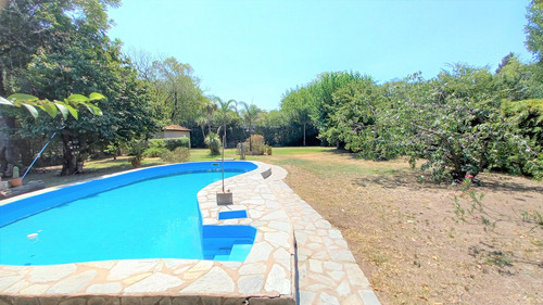 Venta Quinta 3 Ambientes La Reja Piscina Jardin