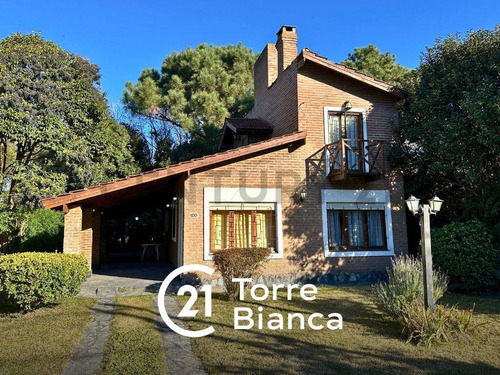 Venta Casa En Valeria Del Mar. Multifamiliar. Pinamar