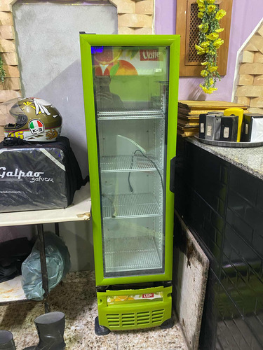 Geladeira Para Comércio, Em Perfeito Estado Funcionando .
