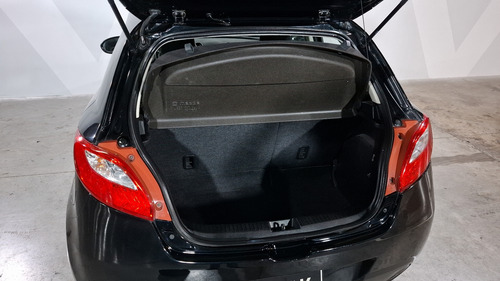 Mazda Mazda 2 1.5 TOURING TA